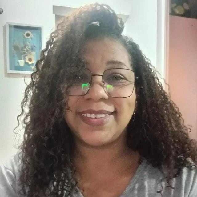 Alessandra, Especialista do Espaço Maura Cunha